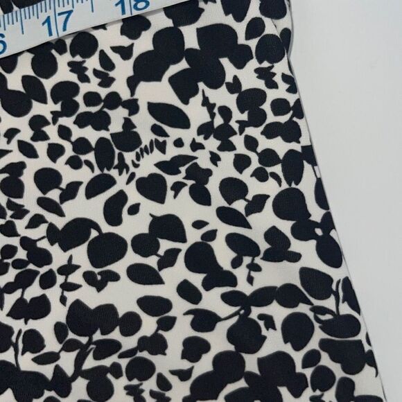 Talbots Womens Knit Jersey Blouse Top Leaf Print Black White XP Plus‎ Petite - Picture 5 of 7